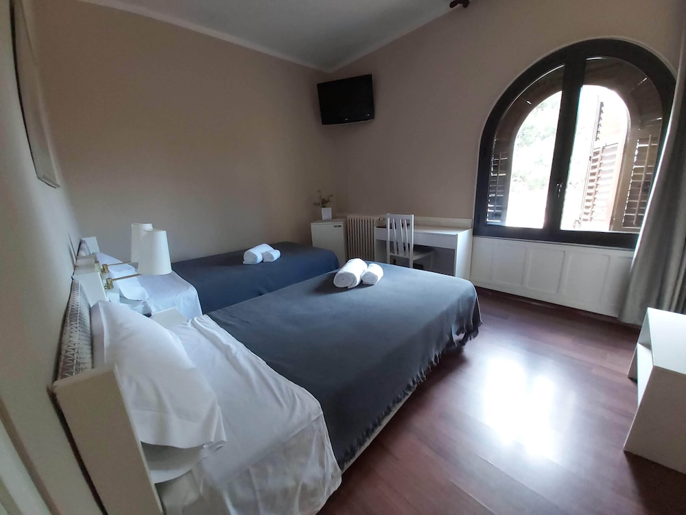

Roma - Molins de Rei - Hotel El Castell