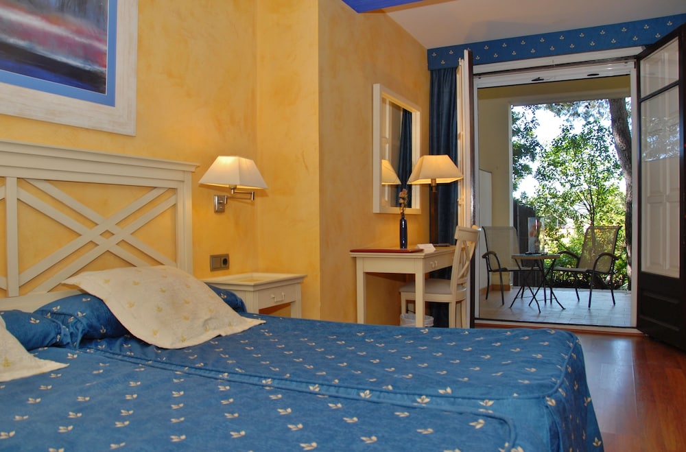 

Milano - Sant Just Desvern - Hotel El Castell