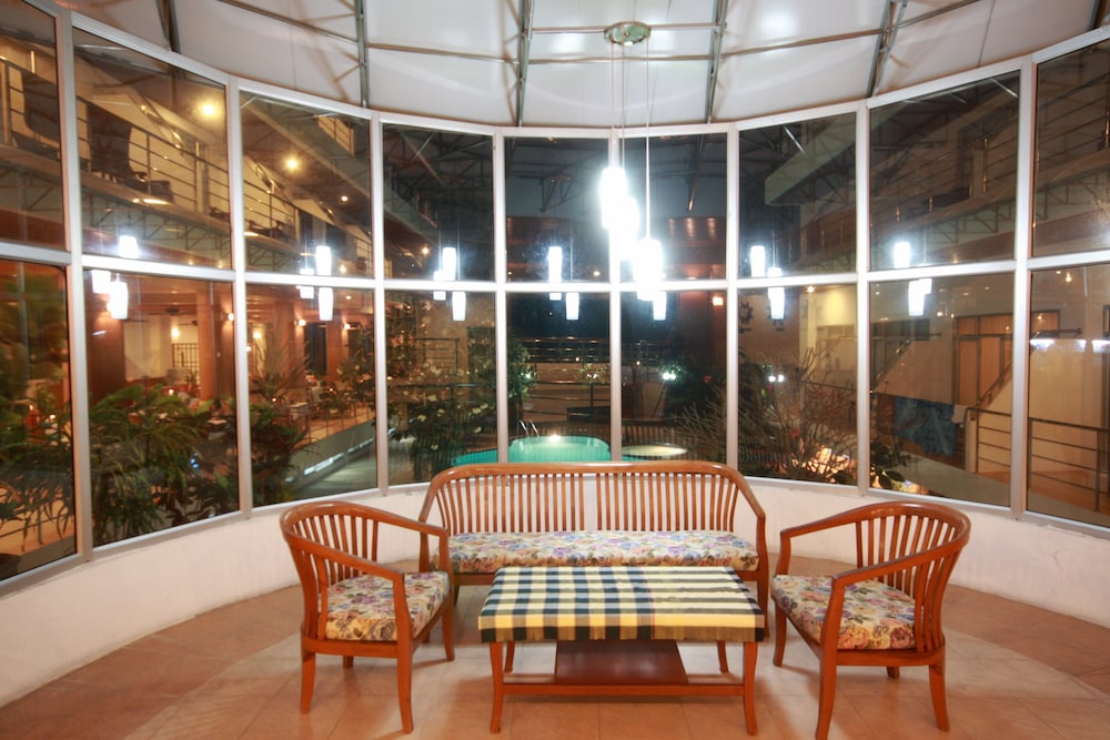 

Roma - Bangrak Beach - Koh Samui - Samui First House Hotel