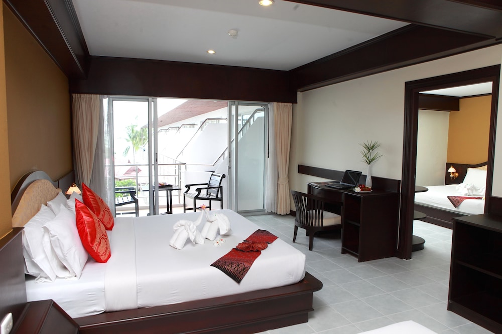 

Roma - Bangrak Beach - Koh Samui - Samui First House Hotel