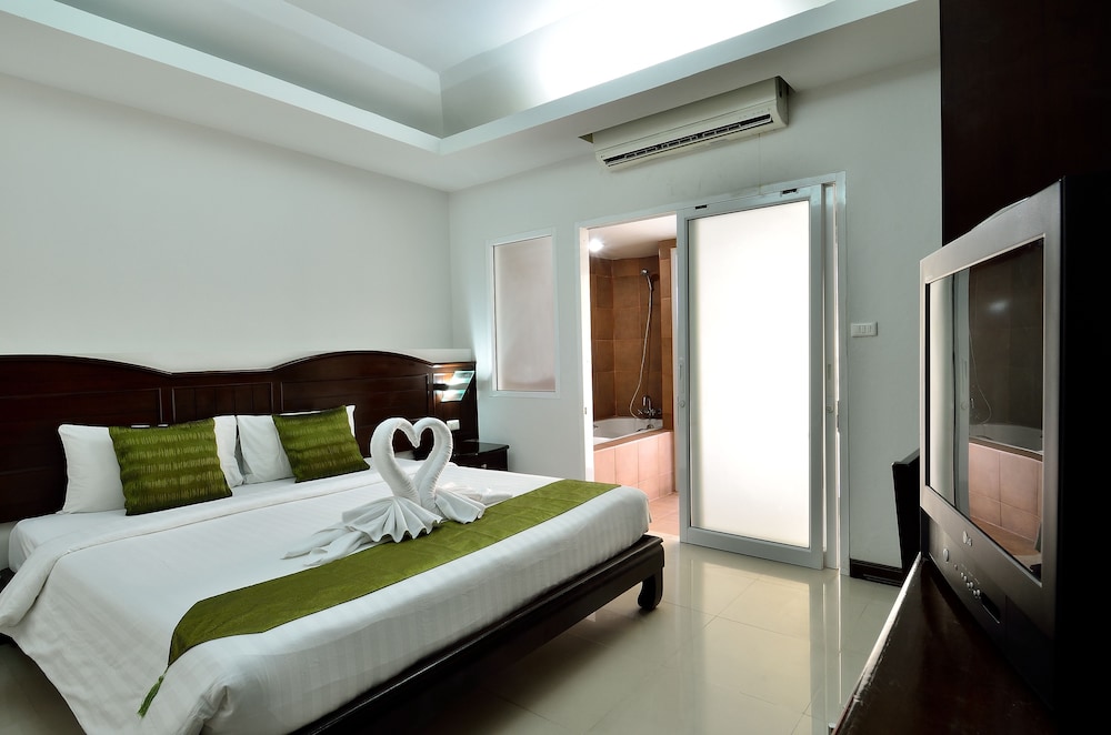 

Roma - Bangrak Beach - Koh Samui - Samui First House Hotel