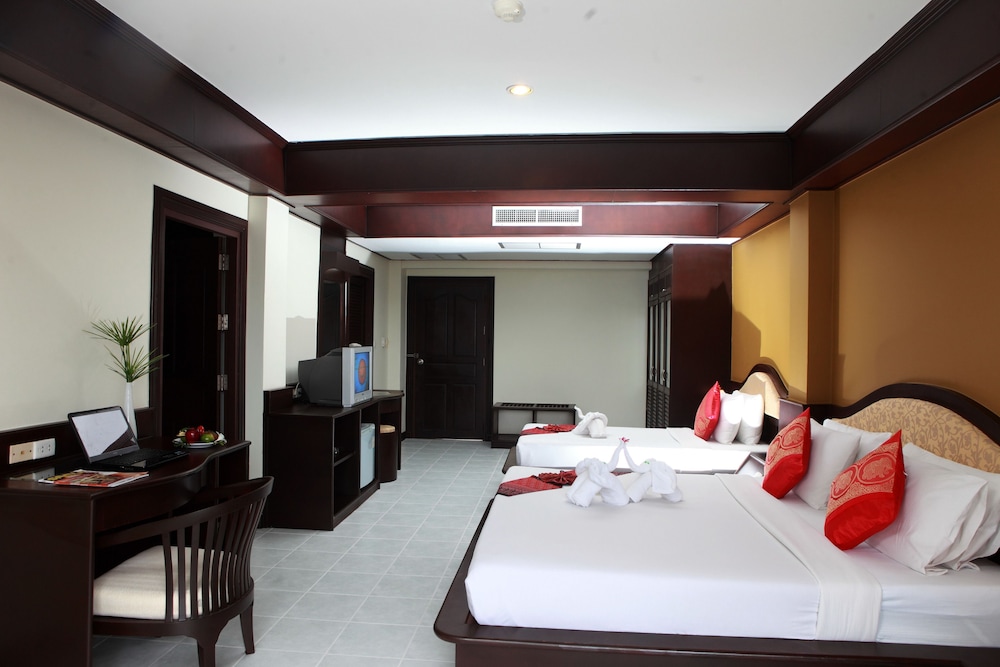 

Catania - Lamai Beach - Samui First House Hotel