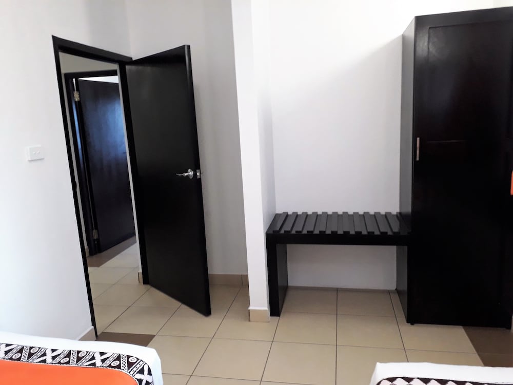 

Bologna - Lami - Suva Motor Inn