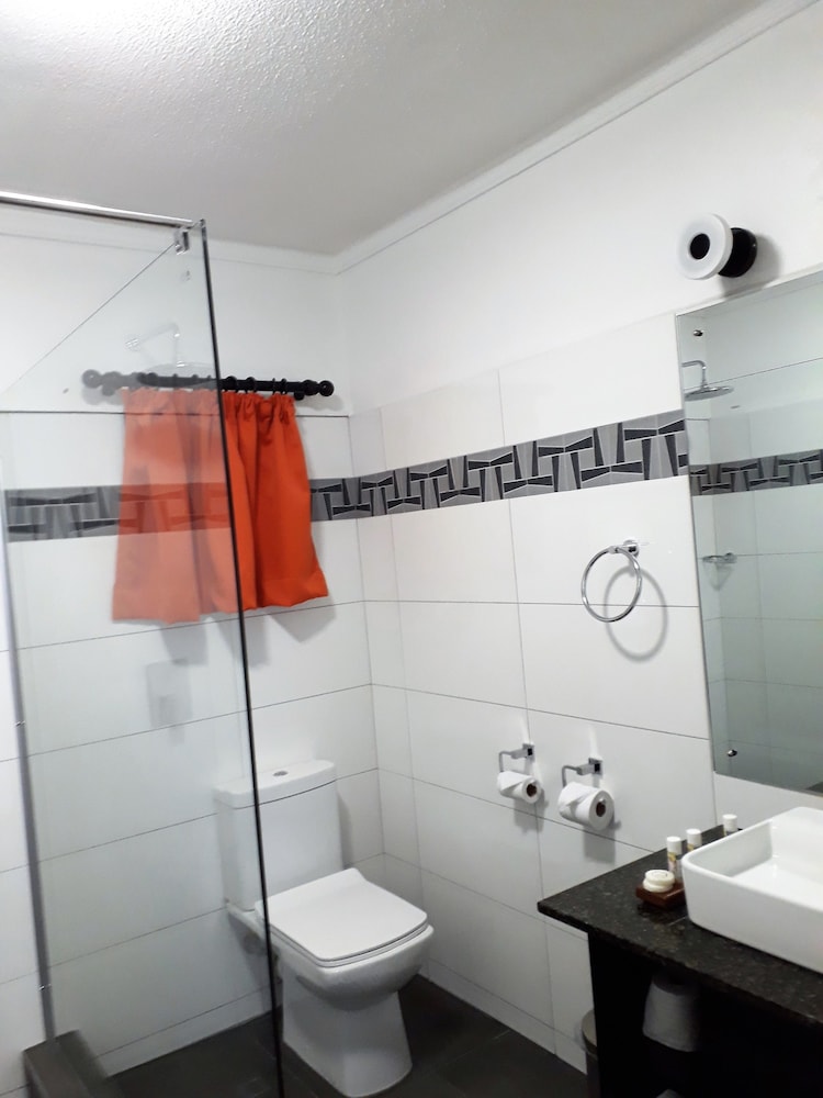 

Milano - Lami - Suva Motor Inn