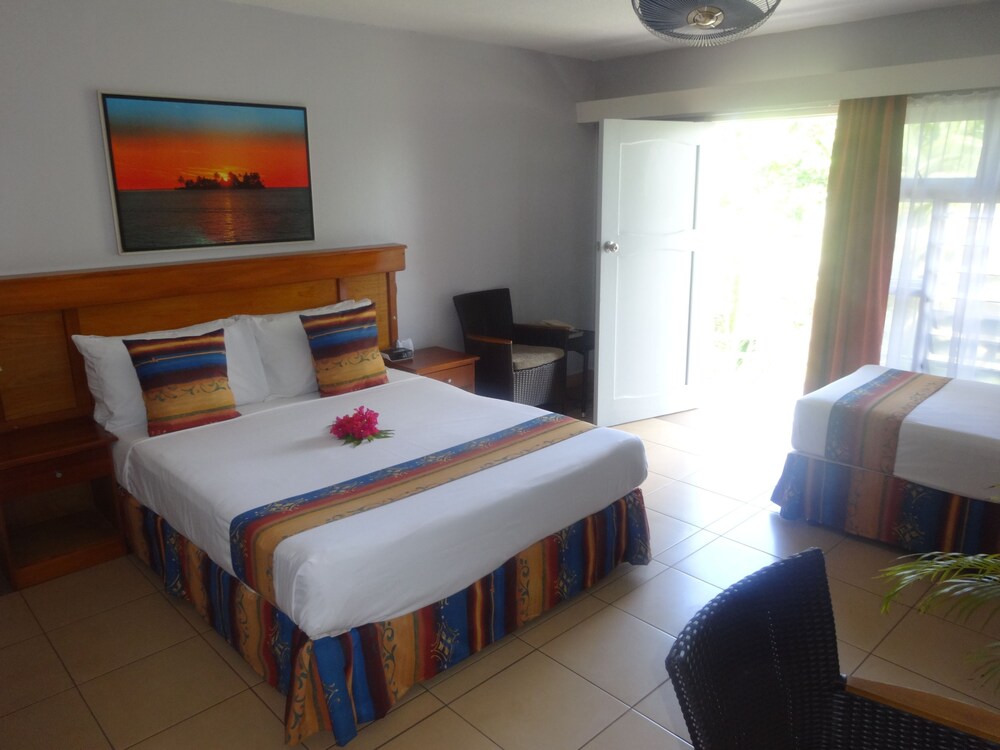 

Milano - Lami - Suva Motor Inn