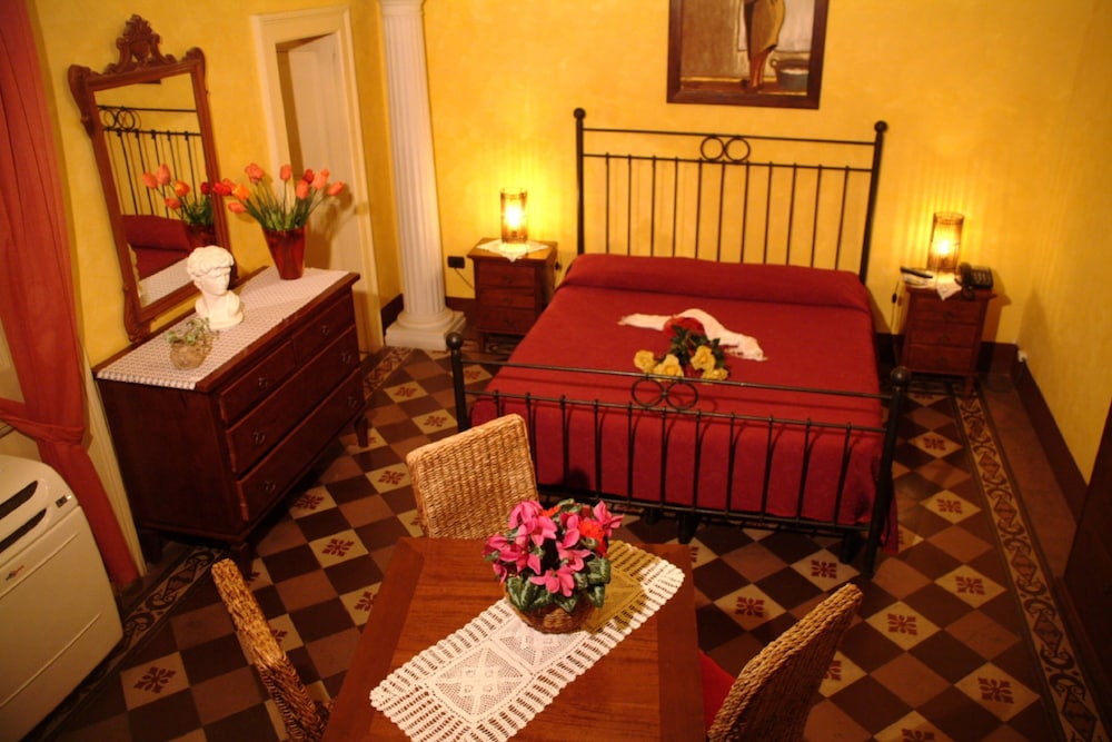

Roma - Tropea - Hotel Villa Antica