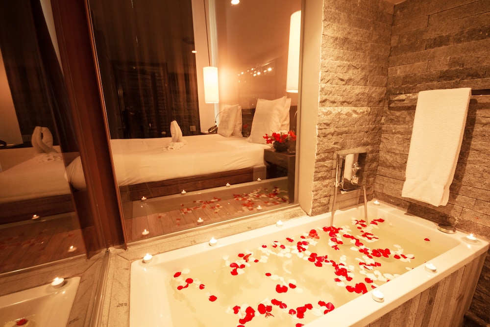 

Roma - Antananarivo - Le Louvre Hôtel & Spa