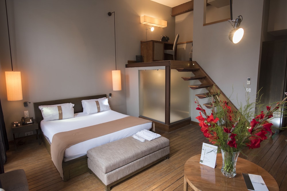 

Roma - Antananarivo - Le Louvre Hôtel & Spa