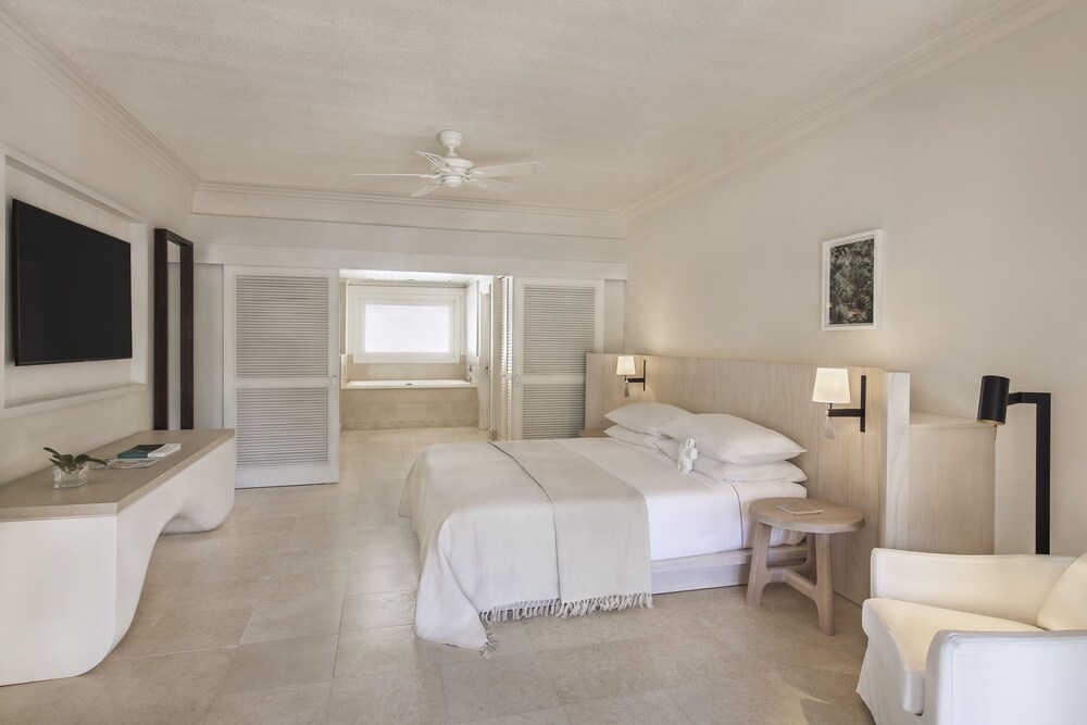 

Bari - Le Morne - LUX* Le Morne Resort