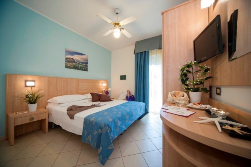 

Milano - Cattolica - Hotel Amalfi - Smart Hotel