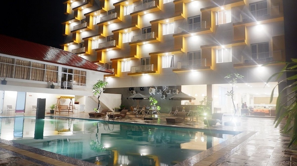 

Milano - Sorong - Vega Prime Hotel & Convention