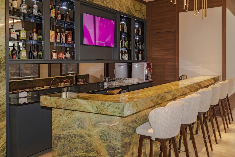 

Roma - Esenyurt - Ramada By Wyndham Beylikduzu