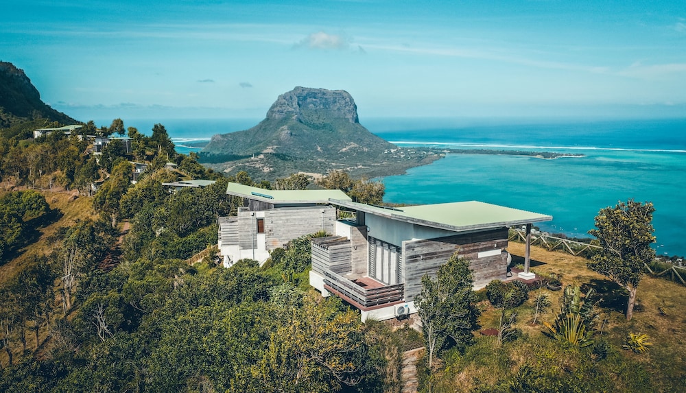 

Lamezia Terme - Bel Ombre - Hotel Chalets Chamarel