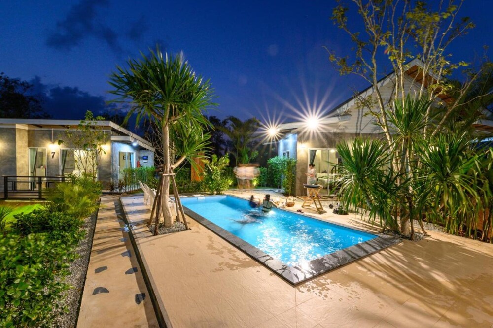 

Bari - Si Sunthon - Loftpical Resort