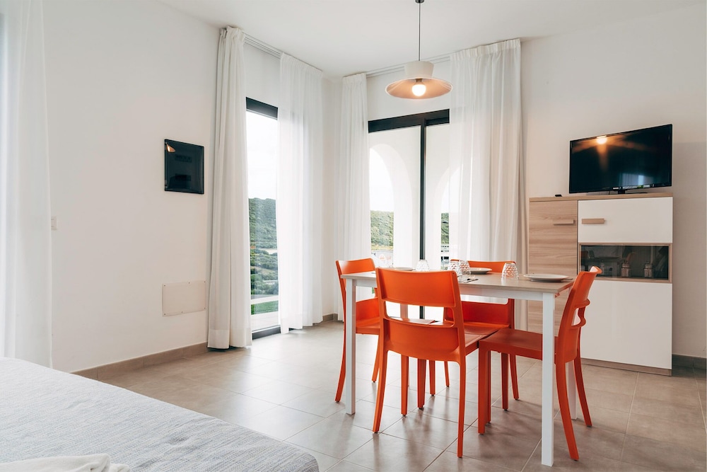 

Bari - Porto Istana - Geovillage Green Residence
