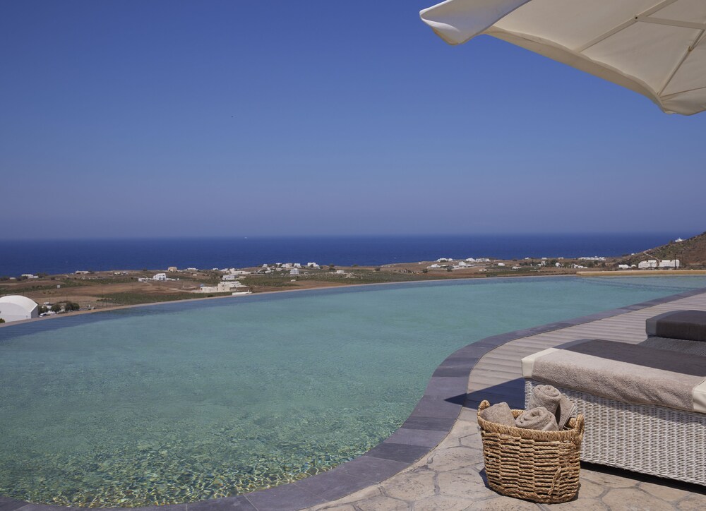 

Milano - Santorini, Isole Greche - Danae Suites Santorini