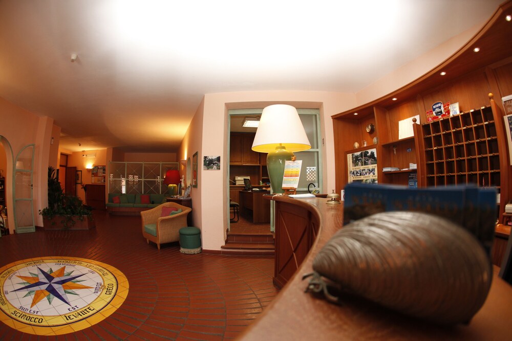 

Torino - Marina di Campo - Hotel Lo Scirocco