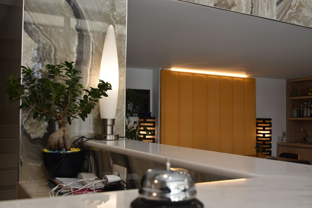 

Verona - Tirana - Park Hotel