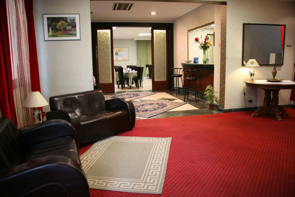 

Milano - Riviera Romagnola, Mare Italia - Hotel Niagara Rimini