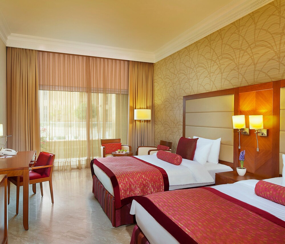 

Milano - Sowayma - Crowne Plaza Jordan - Dead Sea Resort & Spa