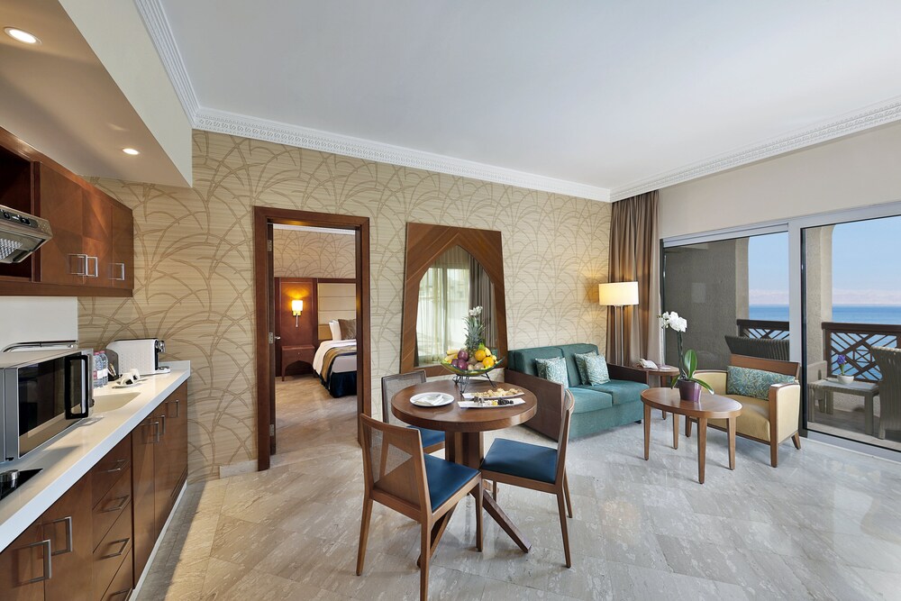 

Milano - Sweimeh - Crowne Plaza Jordan - Dead Sea Resort & Spa