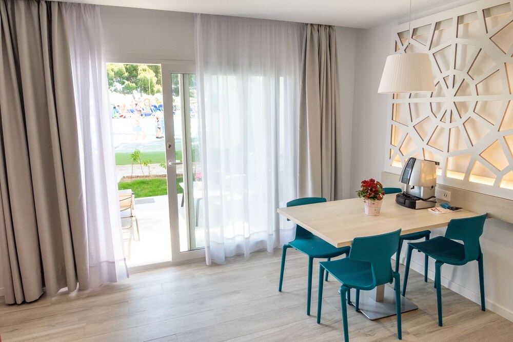 

Catania - Cala D'Or - Hotel Club Es Talaial