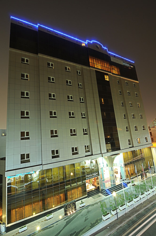 

Napoli - Katar - Corp Executive Hotel Doha Suites