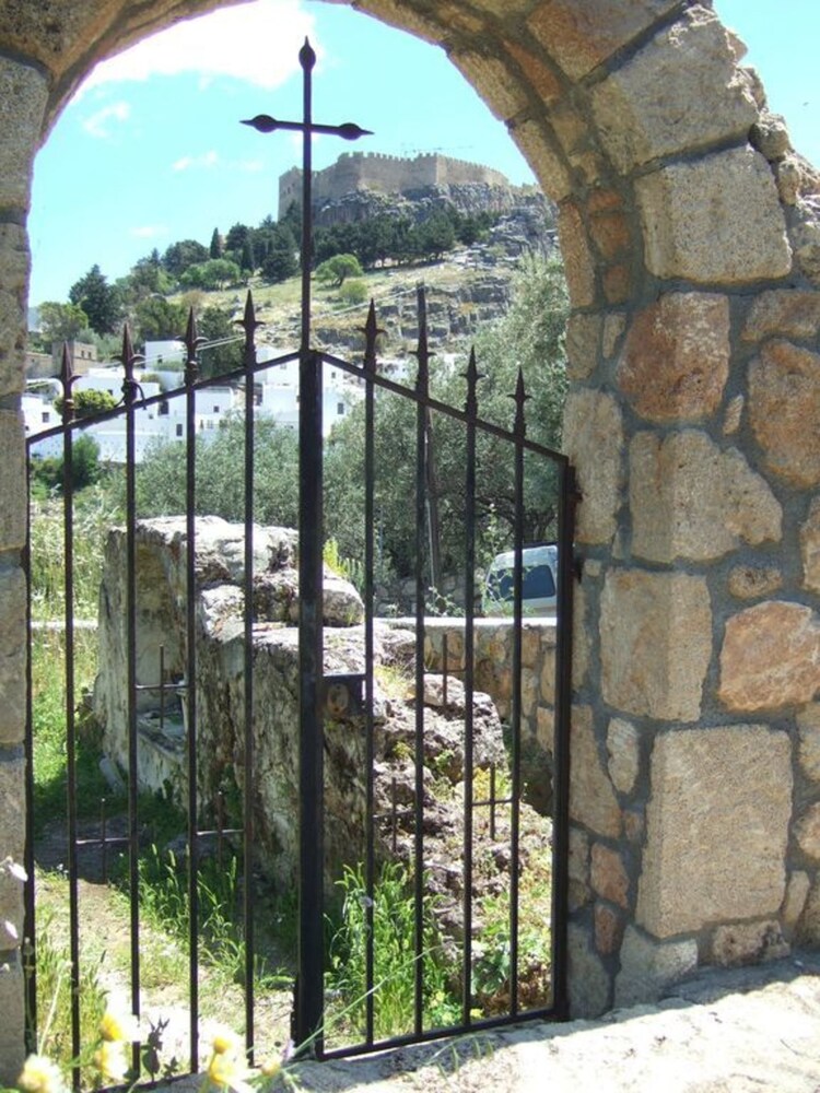 

Verona - Haraki - Charming Traditional 1-bed House in Rhodes
