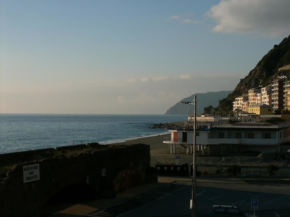 

Napoli - Levanto - Hotel Lido