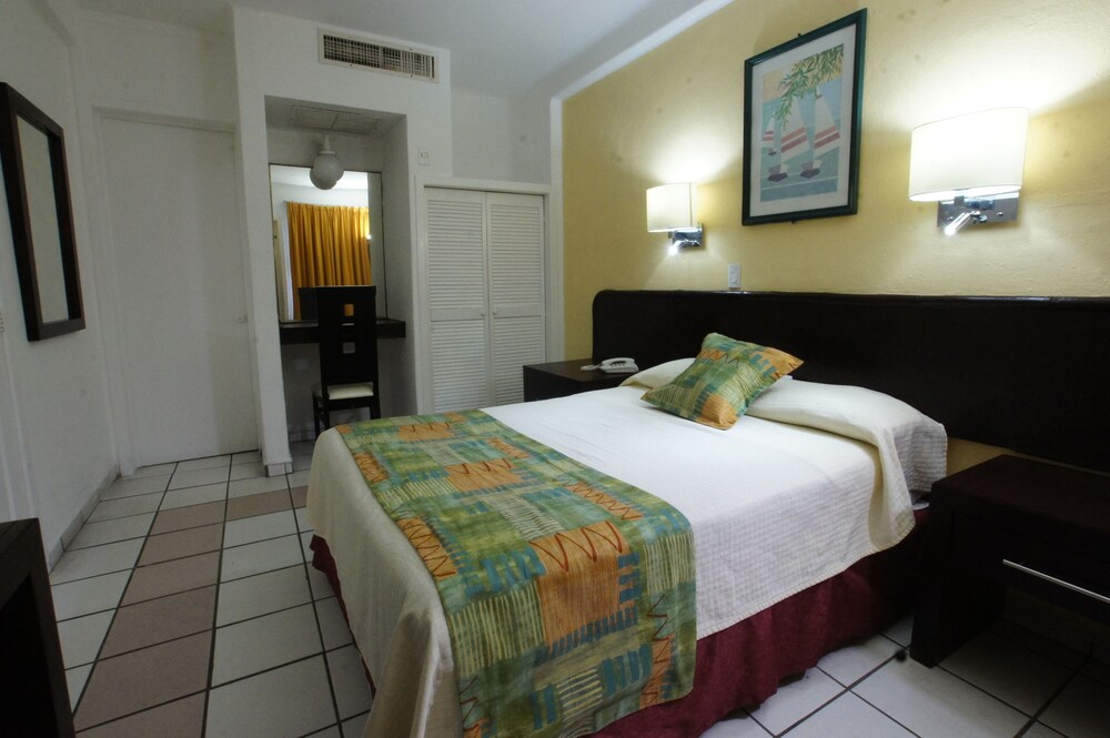 

Roma - Manzanillo - Hotel Marbella