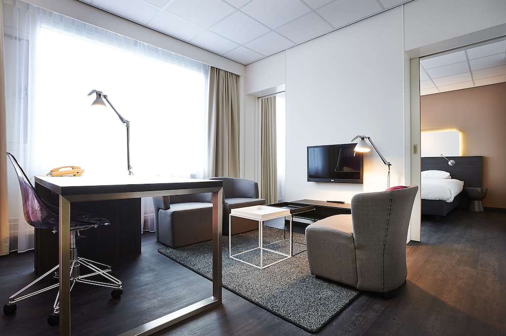 

Napoli - Dordrecht - Postillion Hotel Dordrecht