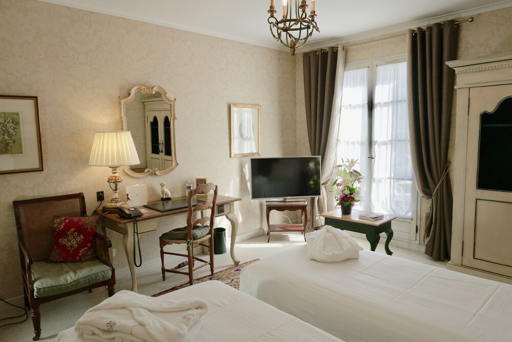 

Torino - Claye-Souilly - Le Manoir de Gressy