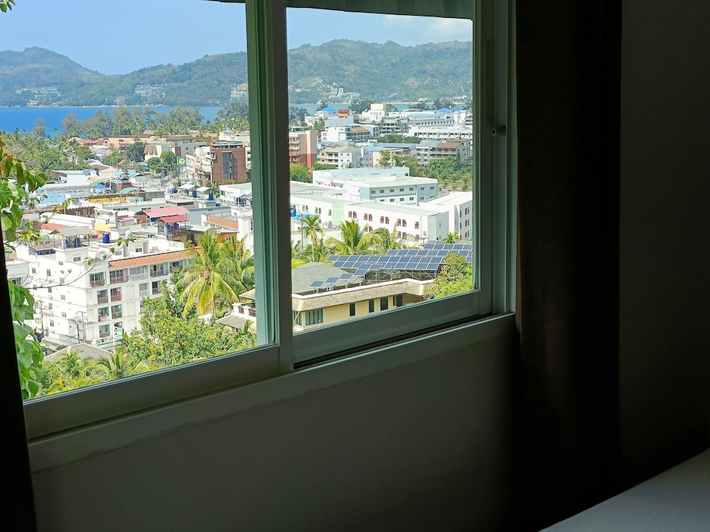 

Bologna - Chalong - SR Sea View Apartments