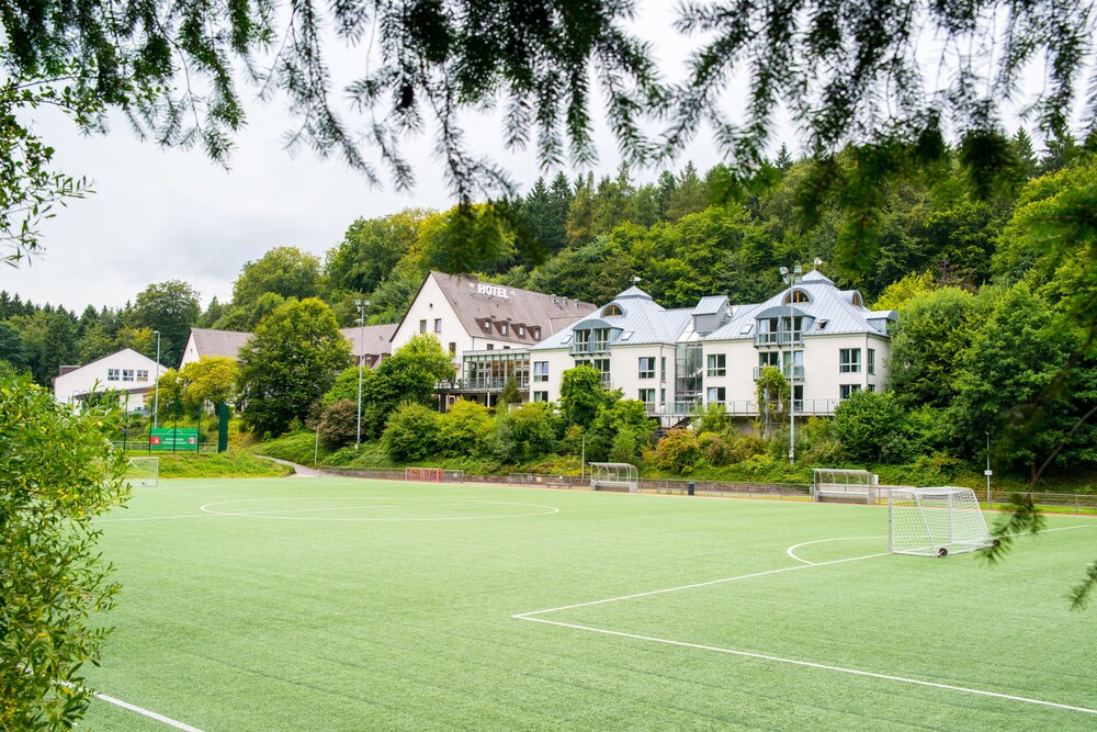 

Milano - Bad Nenndorf - Sporthotel Fuchsbachtal