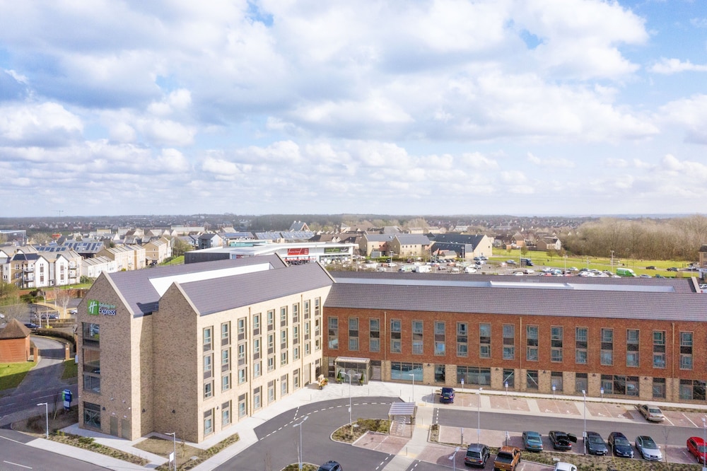 

Roma - Cambridge, Cambridgeshire - Holiday Inn Express Cambridge West - Cambourne