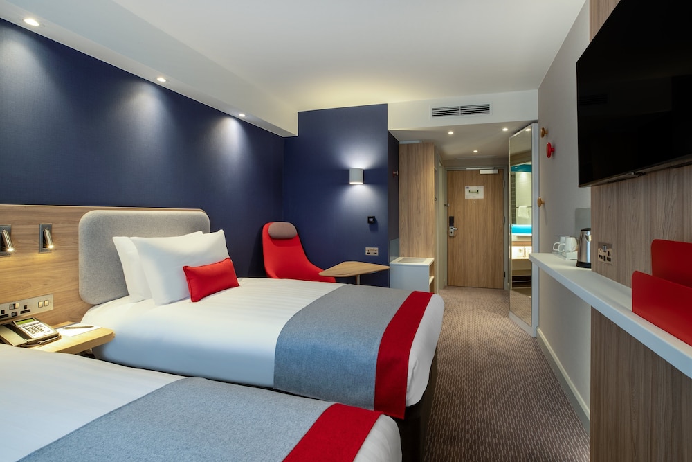 

Napoli - Cambridge, Cambridgeshire - Holiday Inn Express Cambridge West - Cambourne