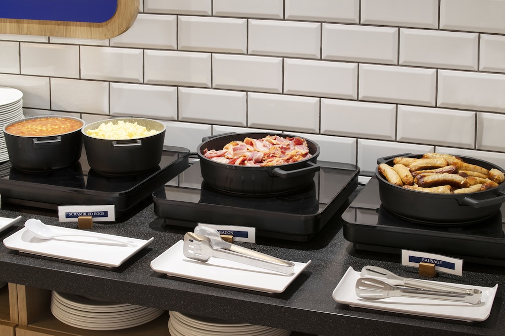 

Bologna - Cambridge, Cambridgeshire - Holiday Inn Express Cambridge West - Cambourne