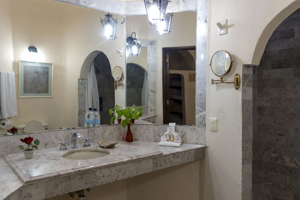 

Verona - Cozumel - Villablanca Garden Beach Hotel