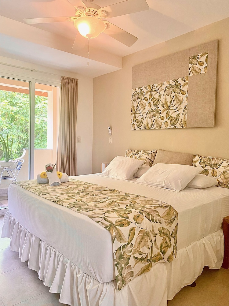 

Bologna - Sámara - Montelaguna Boutique Hotel