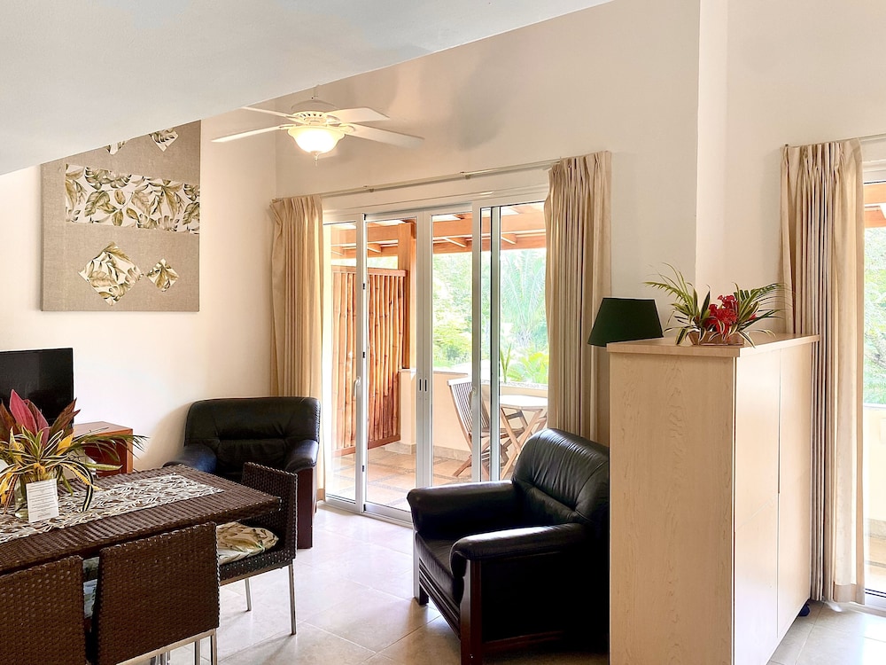 

Bologna - Sámara - Montelaguna Boutique Hotel
