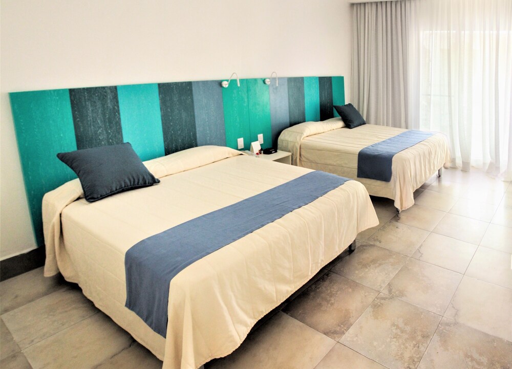 

Roma - Cabarete - Viva Tangerine by Wyndham, A Trademark All Inclusive