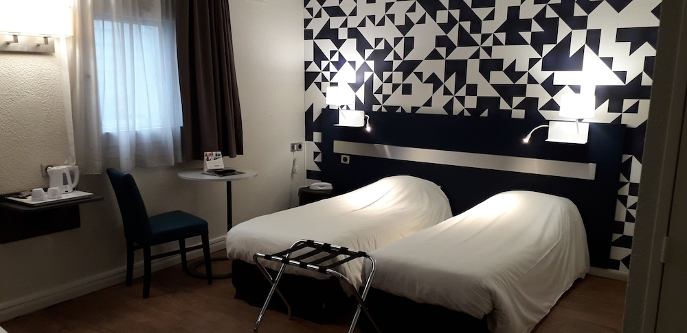 

Cagliari - Fontenay-sous-Bois - Comfort Hotel Paris Porte d'Ivry