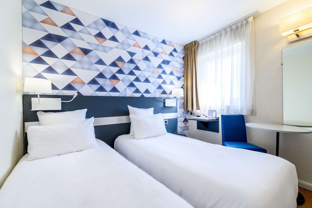 

Pisa - Clamart - Comfort Hotel Paris Porte d'Ivry
