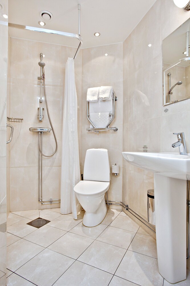 

Milano - Goteborg - Center Hotel- Sure Hotel by Best Western Center