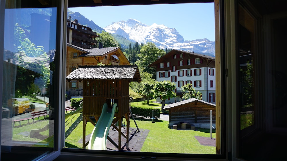 

Napoli - Grindelwald - Alpenkräuter Hotel Bären