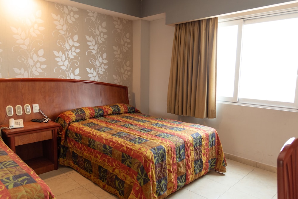 

Venezia - Veracruz - Hotel Impala -Atras del ADO