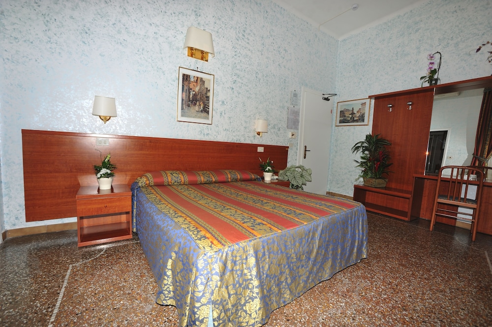 

Bologna - Ladispoli - Hotel Miramare