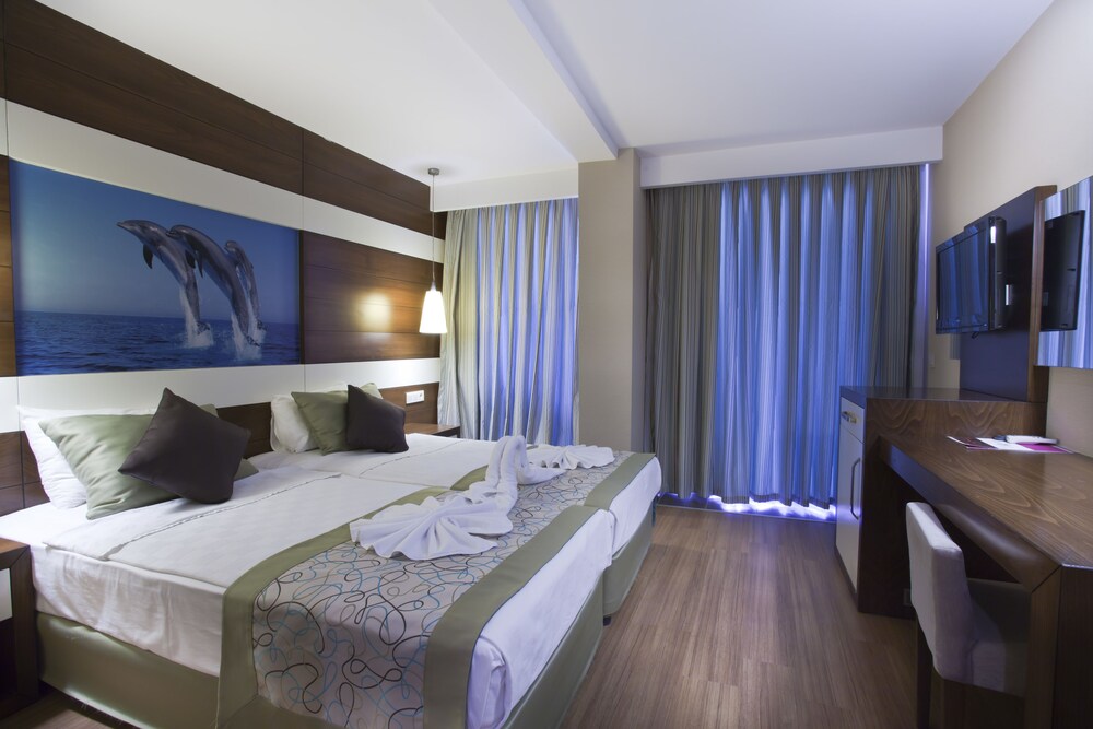

Torino - Colakli - Holiday City Hotel