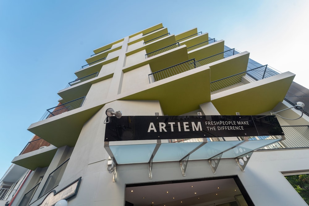 

Napoli - Mahon - ARTIEM Capri Hotel