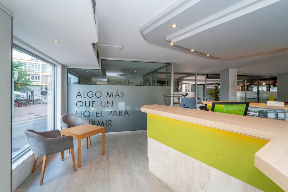 

Verona - Mahon - ARTIEM Capri Hotel